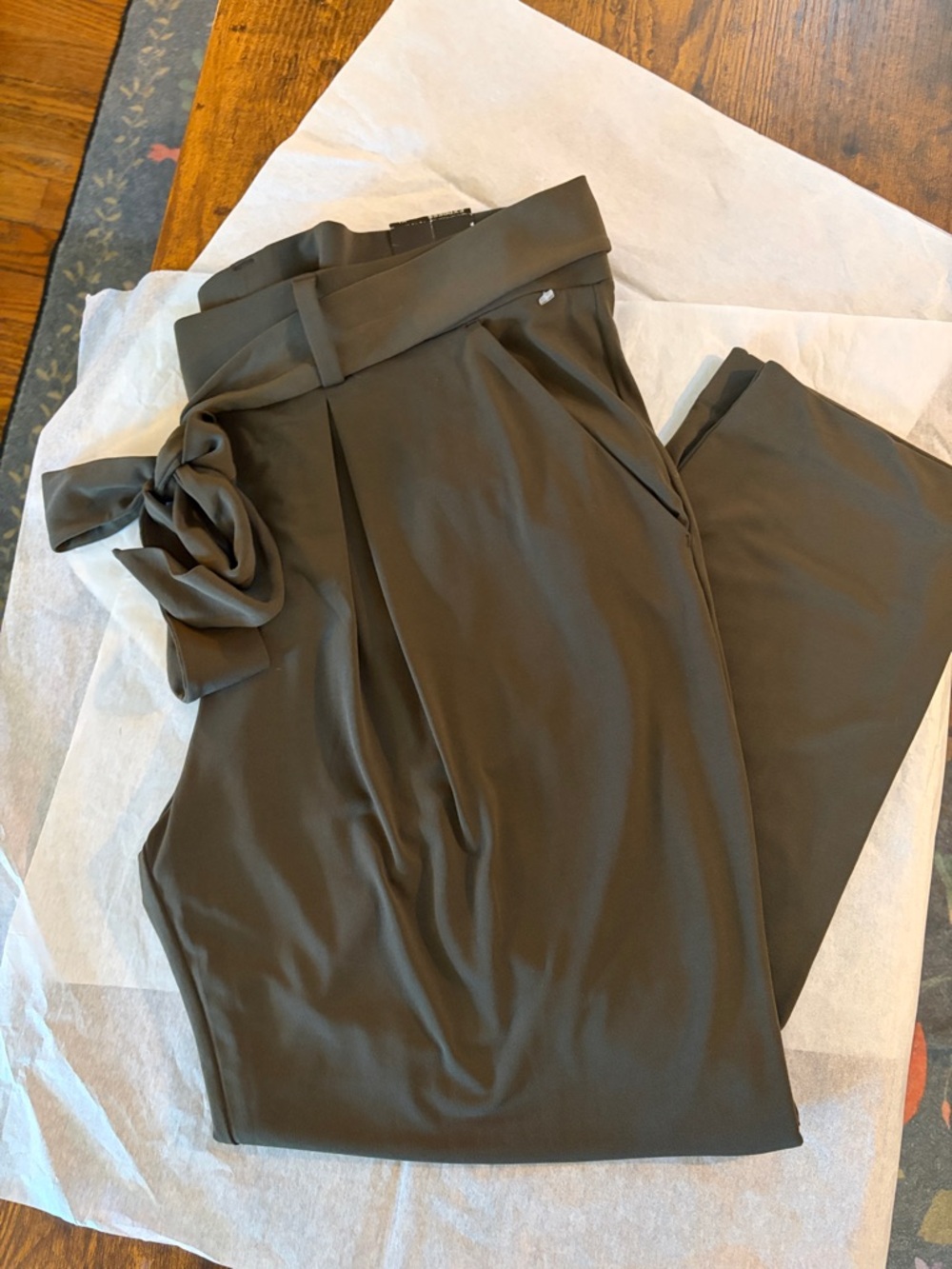Express Olive Tie-Waist women’s Pull On Stretch Trousers XL/16 NWT